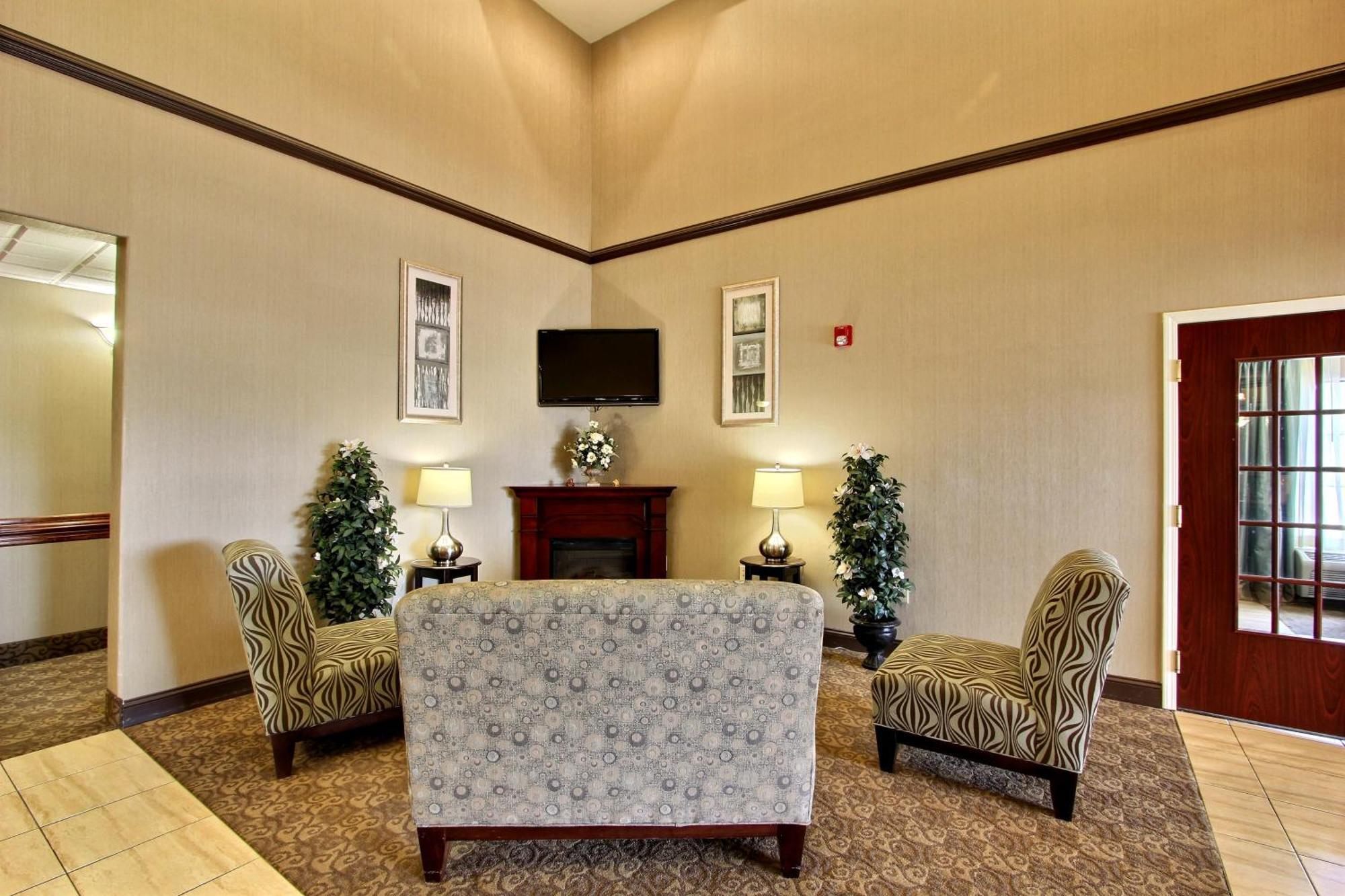 Magnolia Inn And Suites Pooler Exterior photo